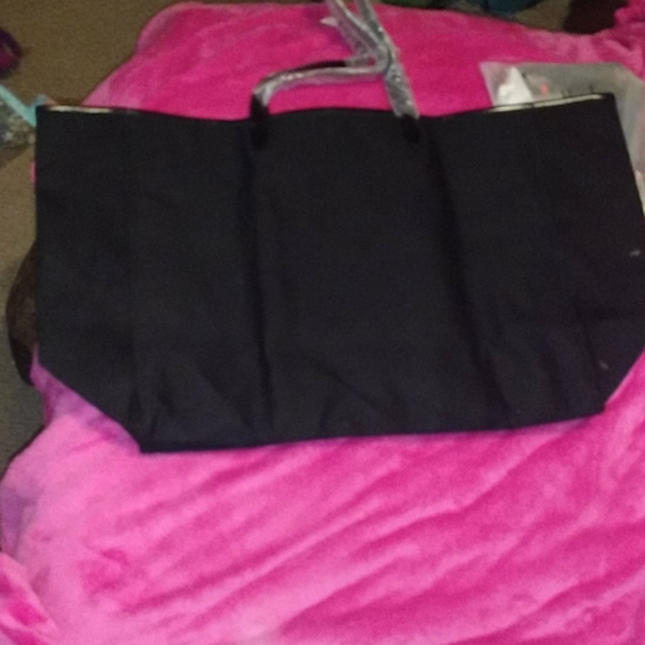 Victoria secret  big bag with makeup bag - Picture 8 of 8